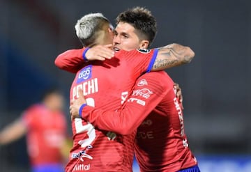 Rodríguez junto a Cristian 'Pochi' Chávez, otra pieza clave del Jorge Wilstermann.