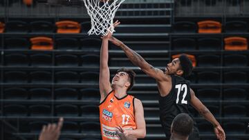 Juan N¨²?ez, con el Ratiopharm Ulm.