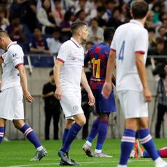 Susto con Griezmann: entradón de Jorginho a su rodilla derecha