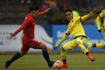 1 gol; seis titularidades, no jugo contra Chile, sumó 515 minutos.