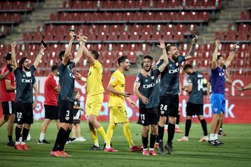 Los jugadores del Rayo Vallecano celebran el ascenso a Primera División tras ganar al Girona 0-2.
