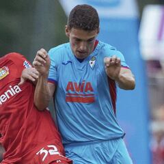 Ekhi Bravo brilla en el empate armero ante el Leverkusen