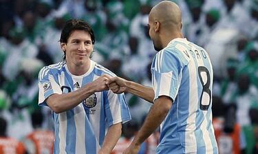 Verón reveals how he got Messi to learn national anthem