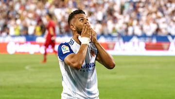 Luis Su&aacute;rez celebrando un gol con Real Zaragoza.