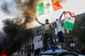 Todo inici a finales de la semana pasada, cuando varias comunidades inmigrantes en Los ?ngeles salieron a las calles para impedir arrestos y redadas del ICE. Las protestas empezaron a multiplicarse a lo largo de la zona metropolitana.