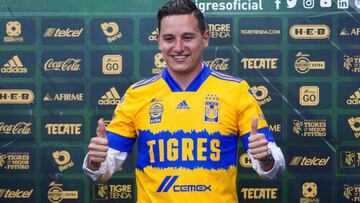 Thauvin, en la presentaci&oacute;n con Tigres. 