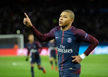 El delantero francés ganó el Golden Boy 2017 en las filas del PSG. Tiene una Copa del Mundo, cuatro Ligas francesas, una Copa de Francia, una Copa de la Liga y una Supercopa de Francia, entro otros títulos. 