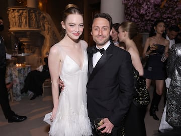 NEW YORK, NEW YORK - MAY 02: (Exclusive Coverage) (L-R) Emma Stone and Kieran Culkin attend The 2022 Met Gala Celebrating "In America: An Anthology of Fashion" at The Metropolitan Museum of Art on May 02, 2022 in New York City. (Photo by Matt Winkelmeyer/MG22/Getty Images for The Met Museum/Vogue )
