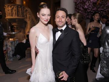 NEW YORK, NEW YORK - MAY 02: (Exclusive Coverage) (L-R) Emma Stone and Kieran Culkin attend The 2022 Met Gala Celebrating "In America: An Anthology of Fashion" at The Metropolitan Museum of Art on May 02, 2022 in New York City. (Photo by Matt Winkelmeyer/MG22/Getty Images for The Met Museum/Vogue )