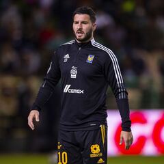 Gignac critica al hijo del ‘Diente’ por traer ropa del PSG