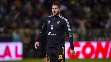 Gignac critica al hijo del ‘Diente’ por traer ropa del PSG