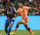 Zaha: "Si son felices llamándome mono negro... ok''