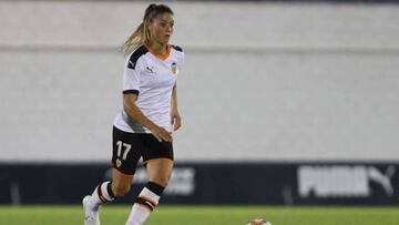 Viola Calligaris con el Valencia.