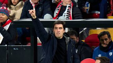 El Leeds insiste en fichar a Iraola, pero el t¨¦cnico se queda
