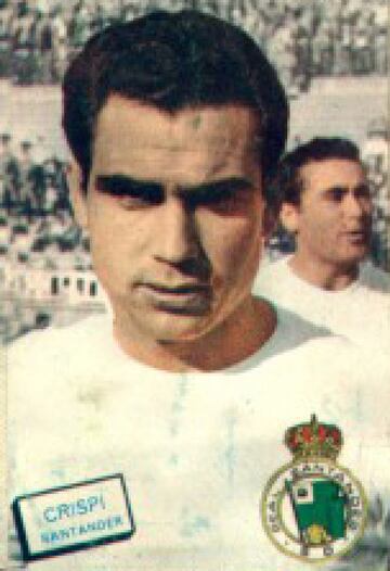 Jugó en el Racing de Santander la temporada 60/61 y con el Deportivo de la Coruña la temporada 64/65