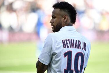 Neymar's value falls for the first time in his career