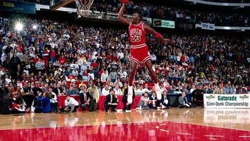 En los ochenta, nueve rookies disputaron el All Star. Larry Bird Celtics), Bill Cartwright (Knicks) y Magic Johnson (Lakers) fueron los tres primeros de esta década (1980). Tras este enorme trío, se abrieron camino Isiah Thomas (Pistons, 1982), Ralph Sampson (Rockets, 1984), Olajuwok (Rockets, 1985), el mencionado Jordan en 1985 y Patrick Ewing (Knicks, 1986).