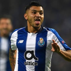 'Tecatito' Corona es pretendido por varios equipos europeos