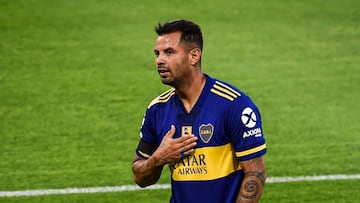 Edwin Cardona en un partido del fútbol argentino