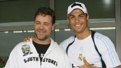 Russell Crowe y su máster blanco