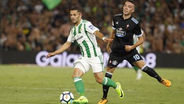 Durmisi, con Aspas durante el encuentro ante el Celta. 