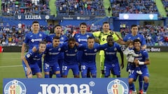 El Getafe forma antes de empezar el partido de la cuarta jornada ante el Elche.