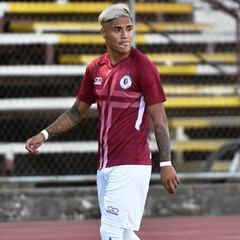 Gaete: "Me gustaría volver a Colo Colo a mitad de año, pero tengo un compromiso"