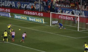 Rakitic empató de penalti. 1-1.