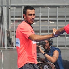 La lluvia aplaza el final del
Bela-Tapia con Navarro-Lebrón