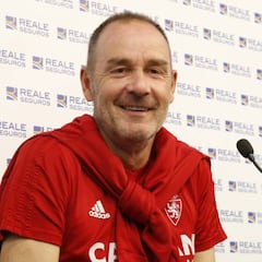 "Nos planteamos una masiva reconstrucción del equipo"