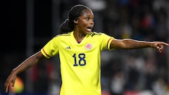 Linda Caicedo en un partido amistoso de la Selección Colombia Femenina.