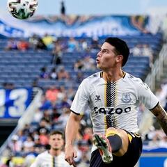 James podría quedarse sin jugar ante Manchester United