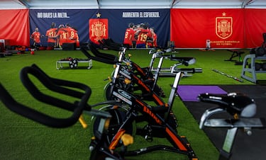 El hotel Der Oschberghof es el campamento base de la selección española. 