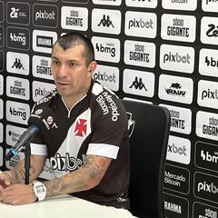 “Si no, te comen”: Medel contó el consejo de Vidal y Pulgar y por qué no volvió a Chile