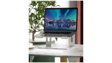 Encontramos el soporte para portátil más vendido de Amazon con un 30% de descuento