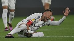 Neymar sucumbe ante Memphis