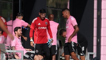 Leo Messi, junto a sus compañeros, en la concentración de Inter Miami.