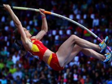 Naroa Agirre, durante la prueba de calificación de salto con pértiga femenino en el primer día de los Campeonatos de Europa de Atletismo en el Estadio Letzigrund.