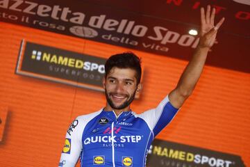 El ciclista del Quick Step Fernando Gaviria ganó la etapa 13 de la edición centenario del Giro de Italia y se convierte en el primer colombiano en ganar cuatro etapas en una vuelta grande.