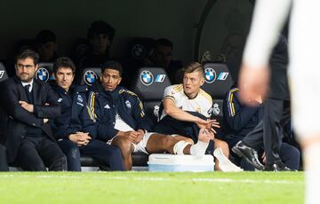 Bellingham, protagonista del encuentro, terminó de ver el partido en el banquillo del Real Madrid.