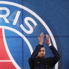 PSG already lining up Mbappé replacements