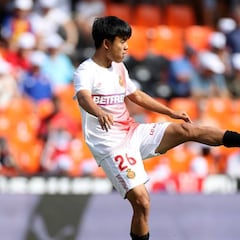 Trajkovski, Valjent y Take Kubo se van con sus selecciones