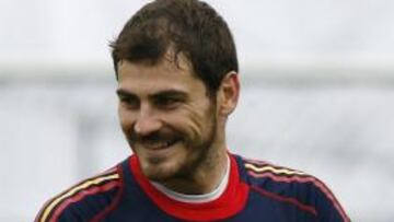 Casillas: "Es normal que haya debate en la portería"