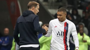 Mbappé y Tuchel, durante un partido del PSG.