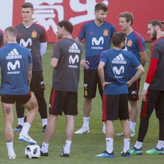 Hierro releva a Silva y nomina a Ramos para tirar los penaltis