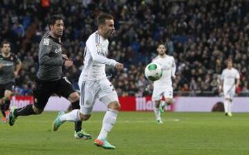 1-0. Jesé anota el primer tanto.