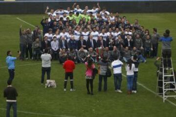 La UC celebró el título con la foto oficial