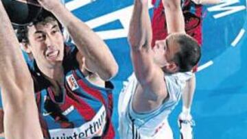 <b>RECTIFICADO EN EL AIRE. </b>Sonseca y Hervelle tratan de taponar a Ukic, pero el croata superó a sus rivales, como el Winterthur al Madrid.