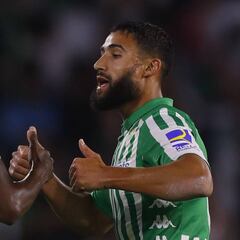 Fekir salva la cabeza de Rubi in extremis