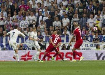 Cristiano Ronaldo with his second makes it 3-1.